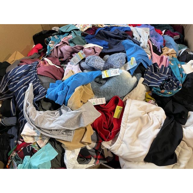 Apparel Liquidation Pallet